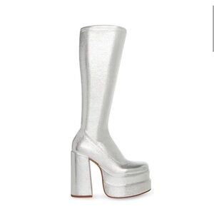 BOLD “Cypress” silver Boot!